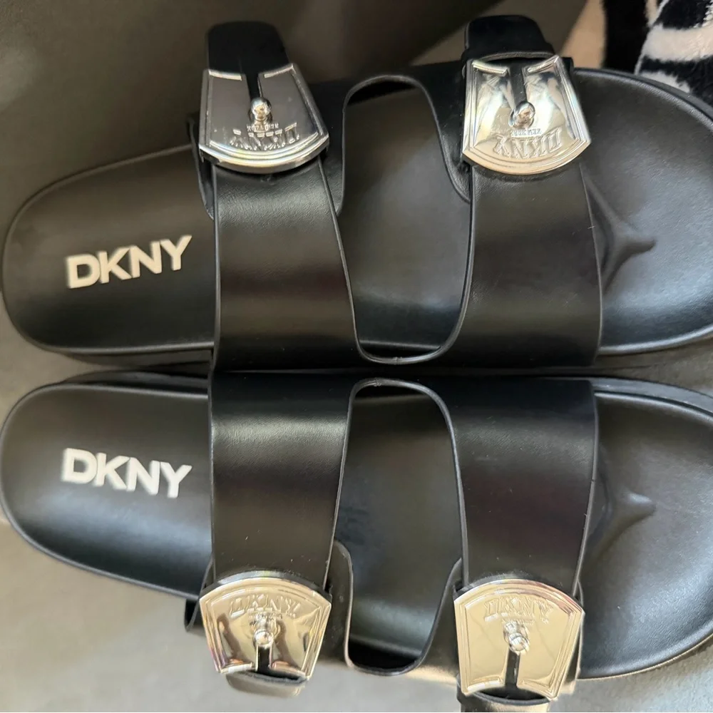 DKNY women’s size 10 black Slide Sandals with Silver Buckle - Picture 1 of 4
